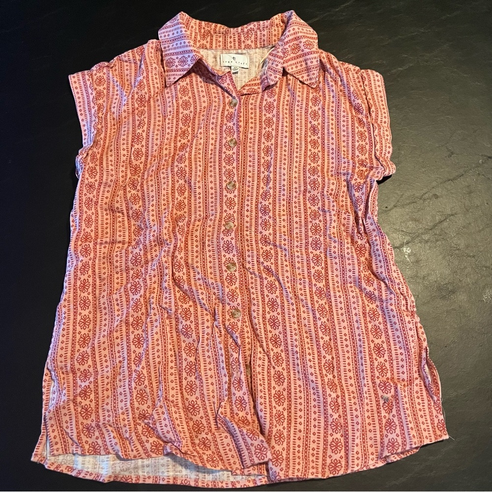 Floral Patterned Button-Up Top